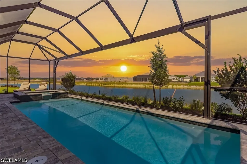 15743 Modena Street Naples FL 34114
