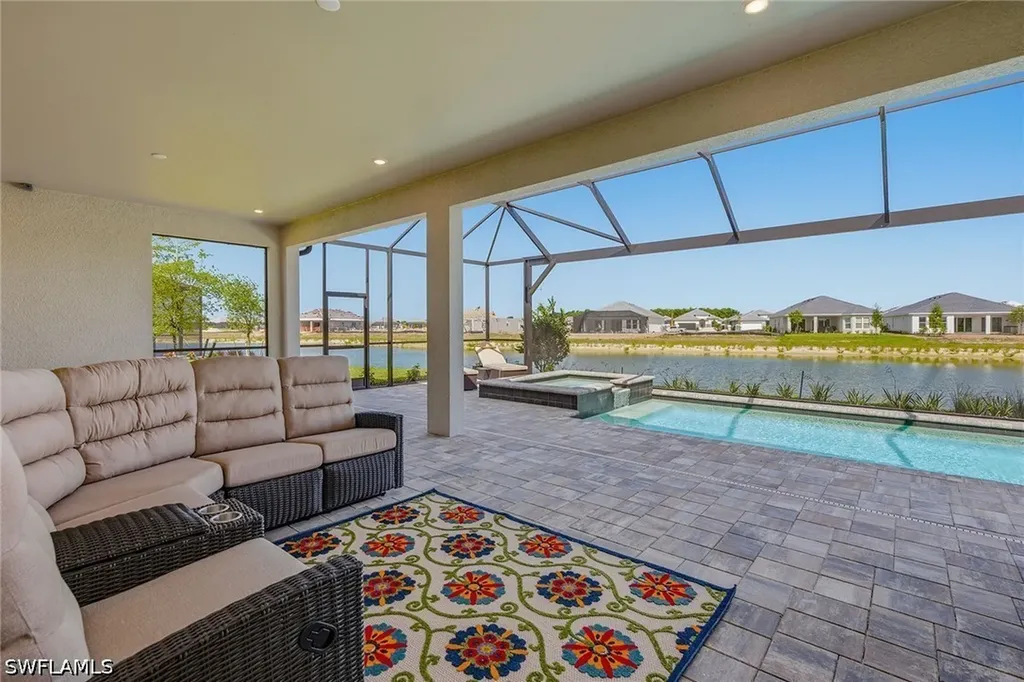 15743 Modena Street Naples FL 34114