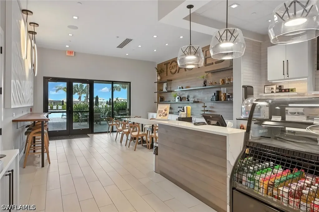 15743 Modena Street Naples FL 34114