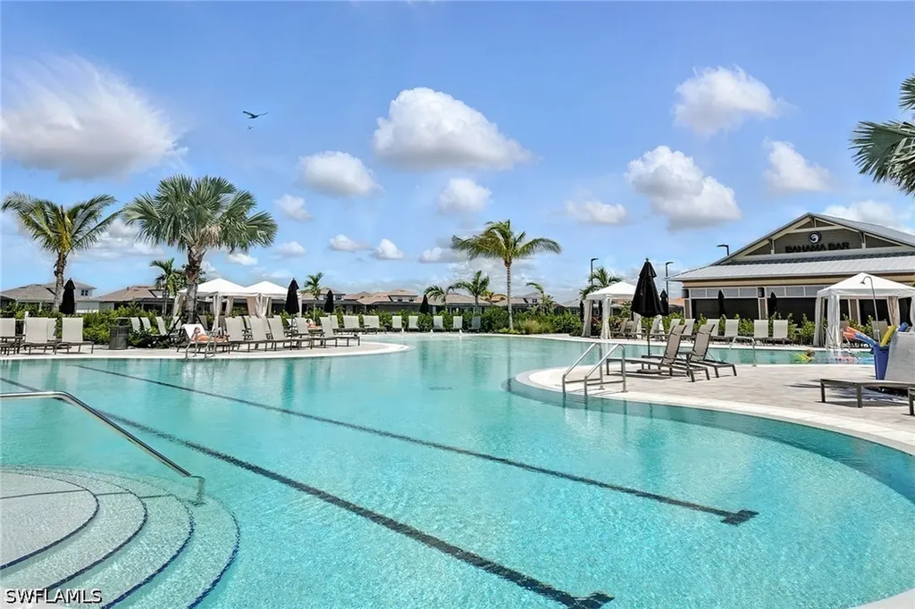 15743 Modena Street Naples FL 34114