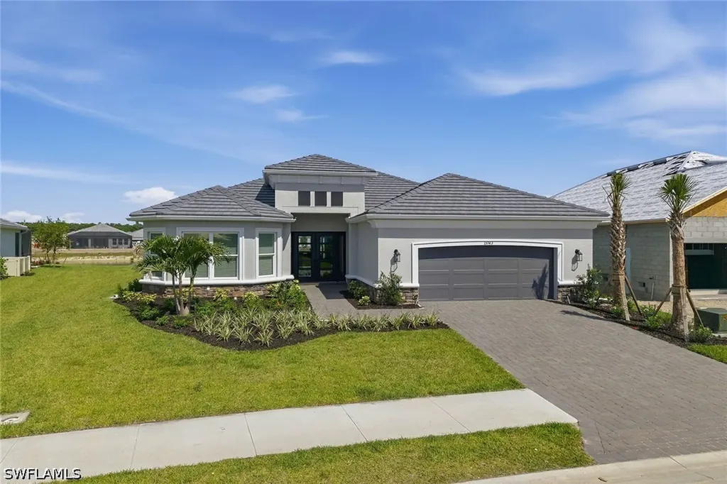 15743 Modena Street Naples FL 34114