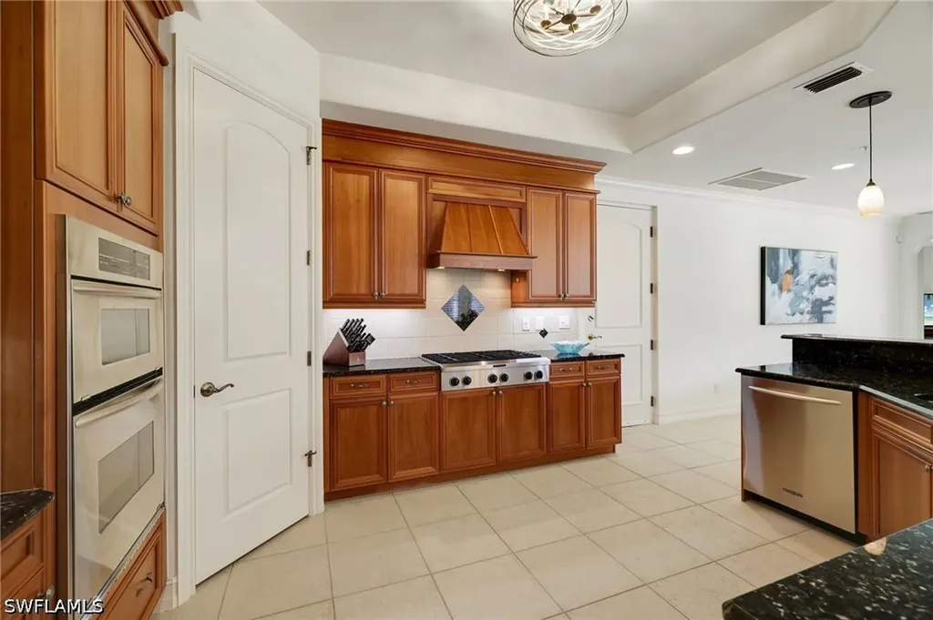 10821 Vivaldi Court Miromar Lakes FL 33913
