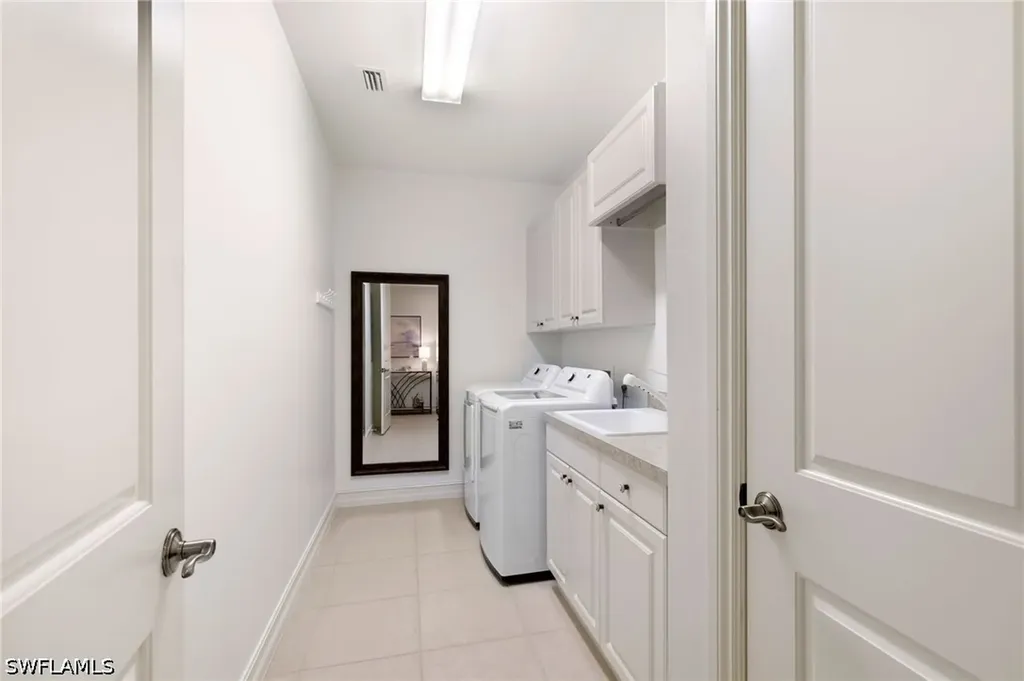 10821 Vivaldi Court Miromar Lakes FL 33913