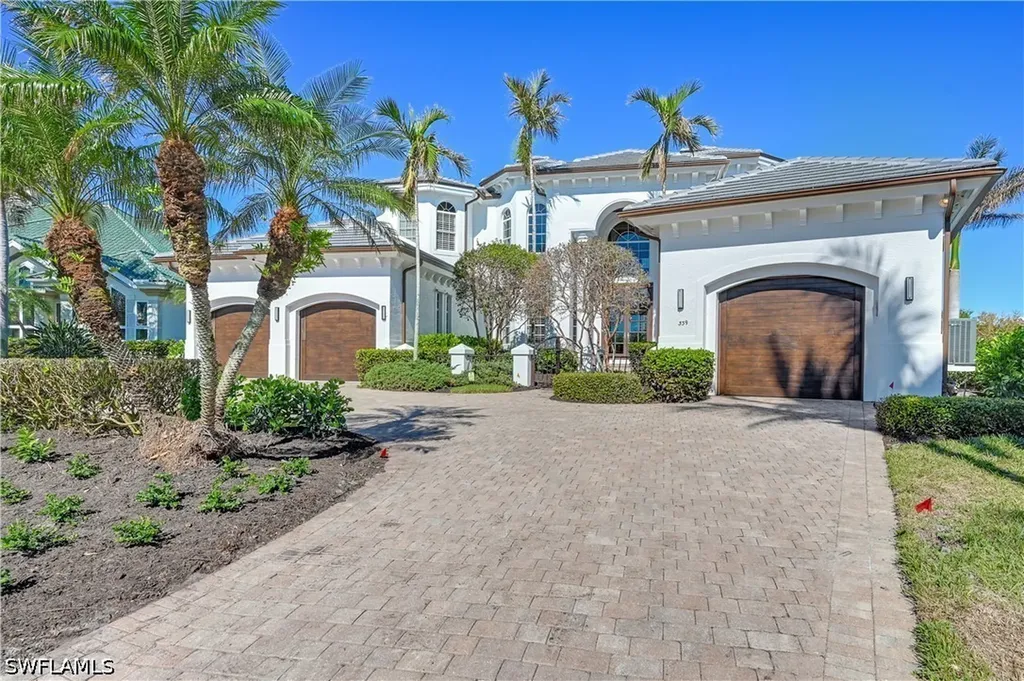 339 Devils Bight Naples FL 34103