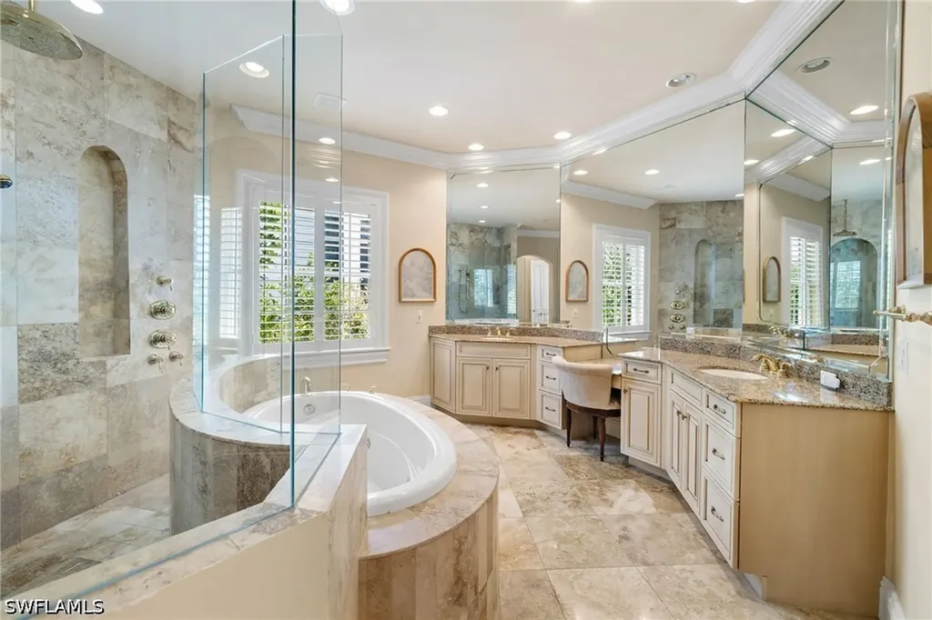 339 Devils Bight Naples FL 34103
