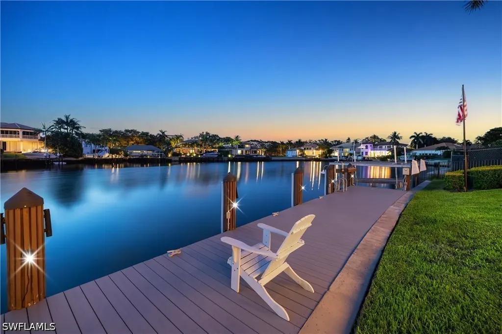 339 Devils Bight Naples FL 34103