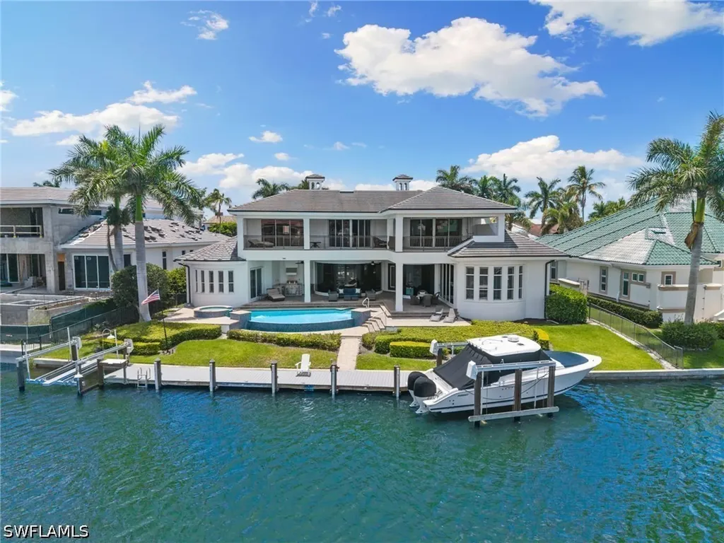 339 Devils Bight Naples FL 34103