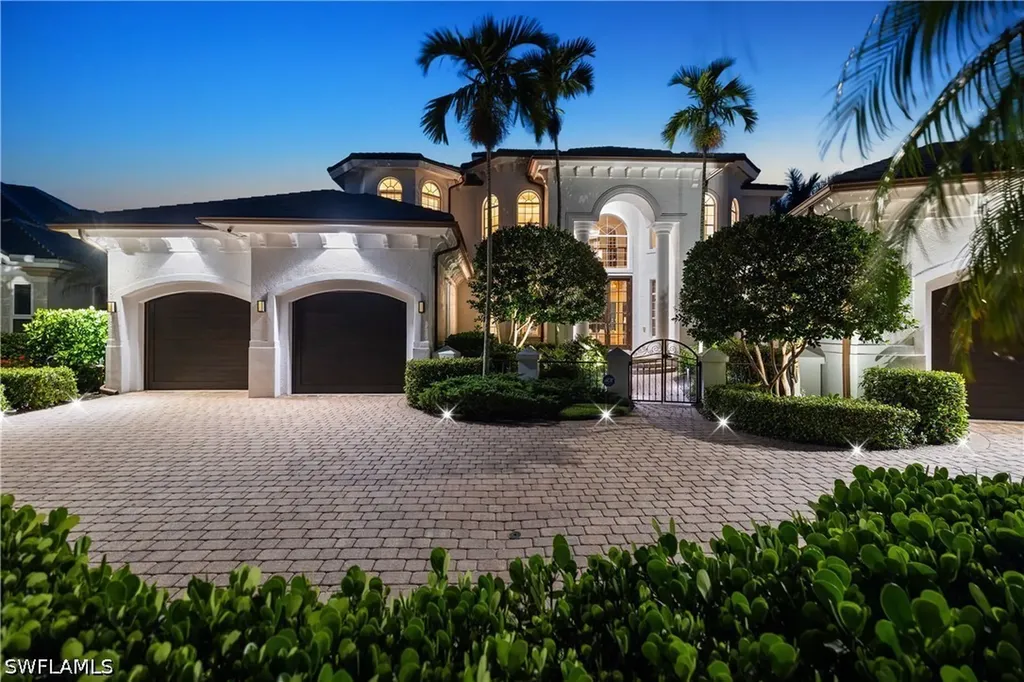 339 Devils Bight Naples FL 34103