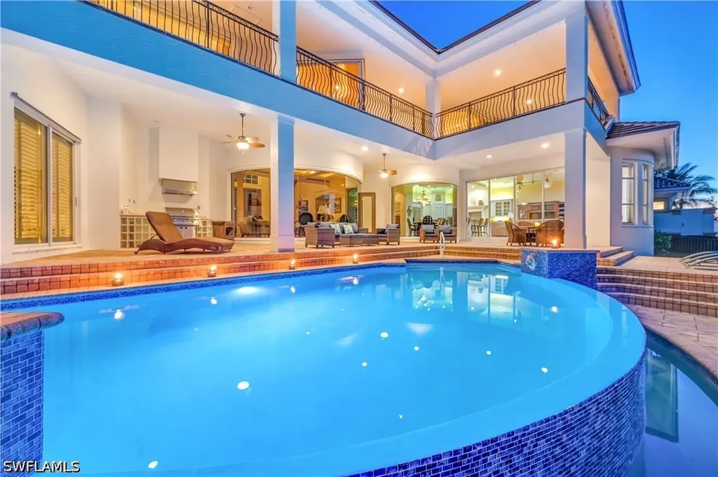 339 Devils Bight Naples FL 34103