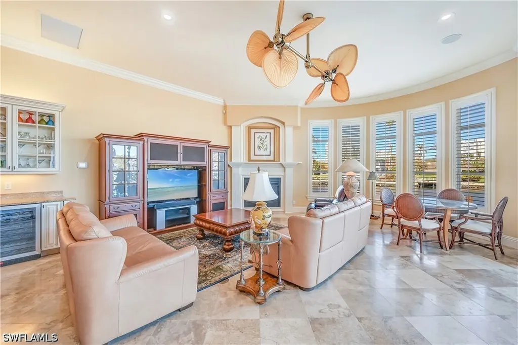 339 Devils Bight Naples FL 34103