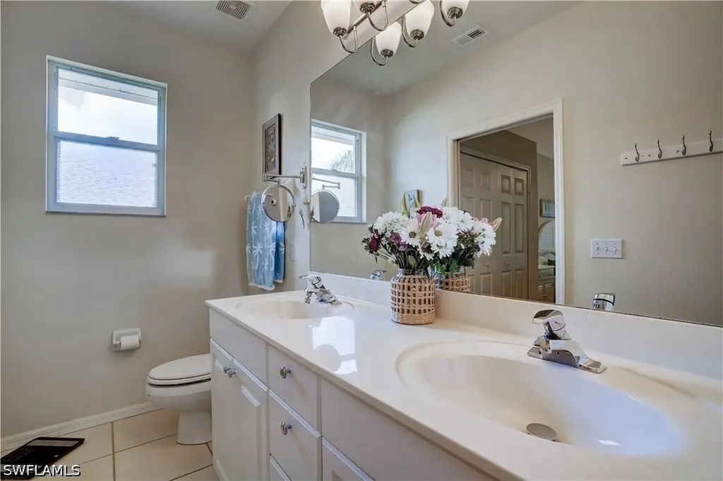 509 Robin Hood Circle Naples FL 34104