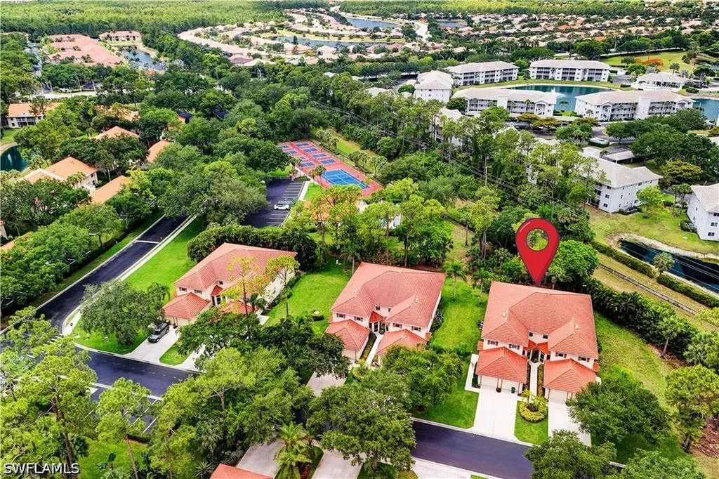 509 Robin Hood Circle Naples FL 34104