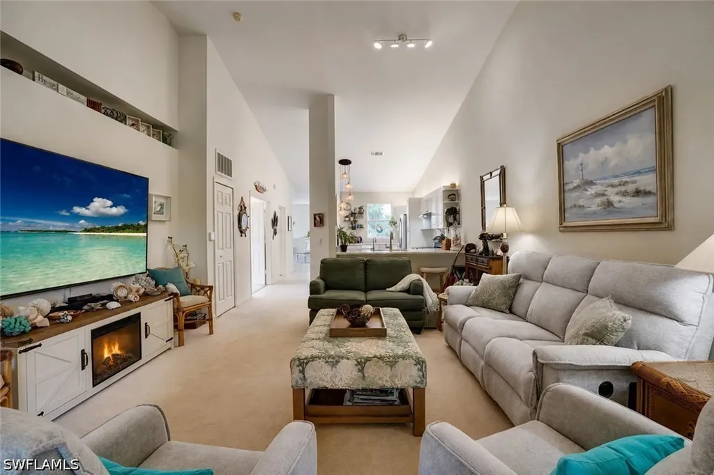 509 Robin Hood Circle Naples FL 34104