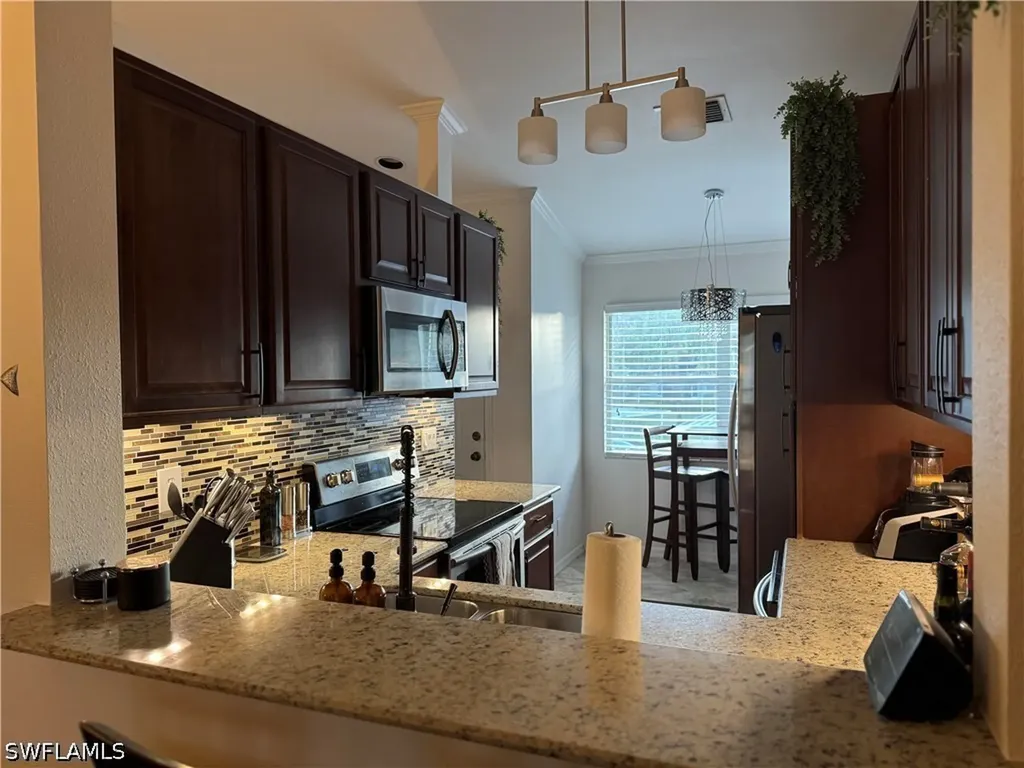 181 Grand Oaks Way Naples FL 34110