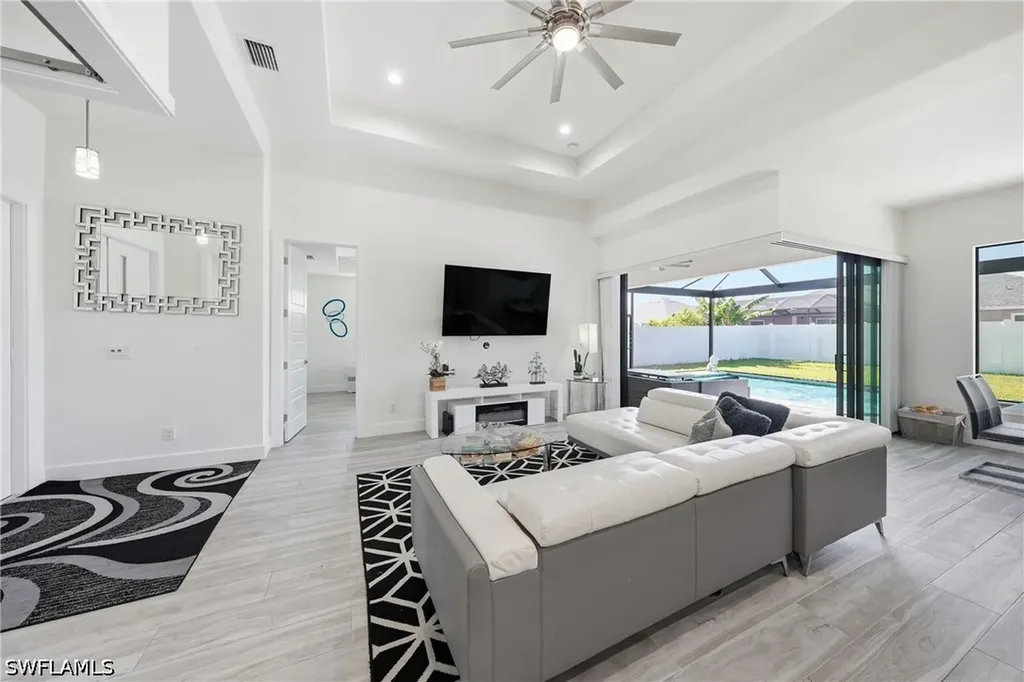 1214 SW 29th Terrace Cape Coral FL 33914