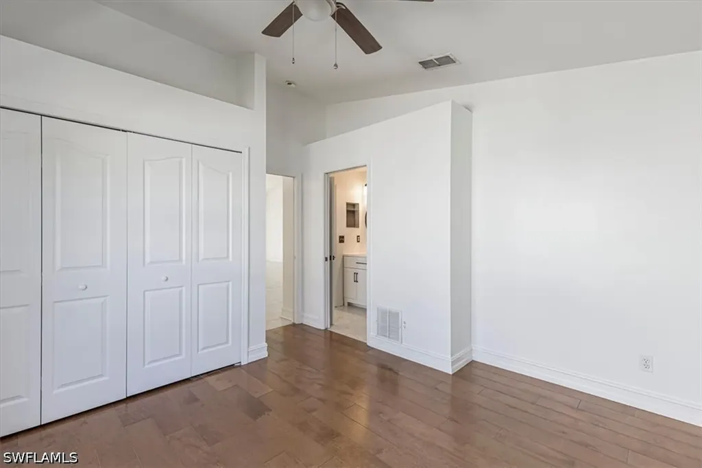 5446 Whitten Drive Naples FL 34104
