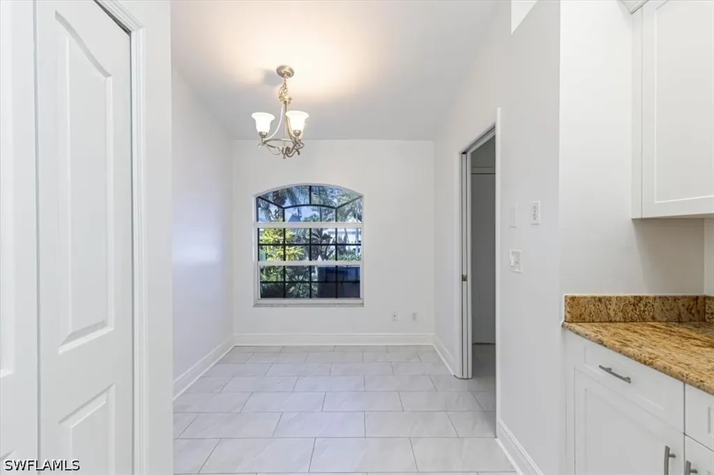 5446 Whitten Drive Naples FL 34104