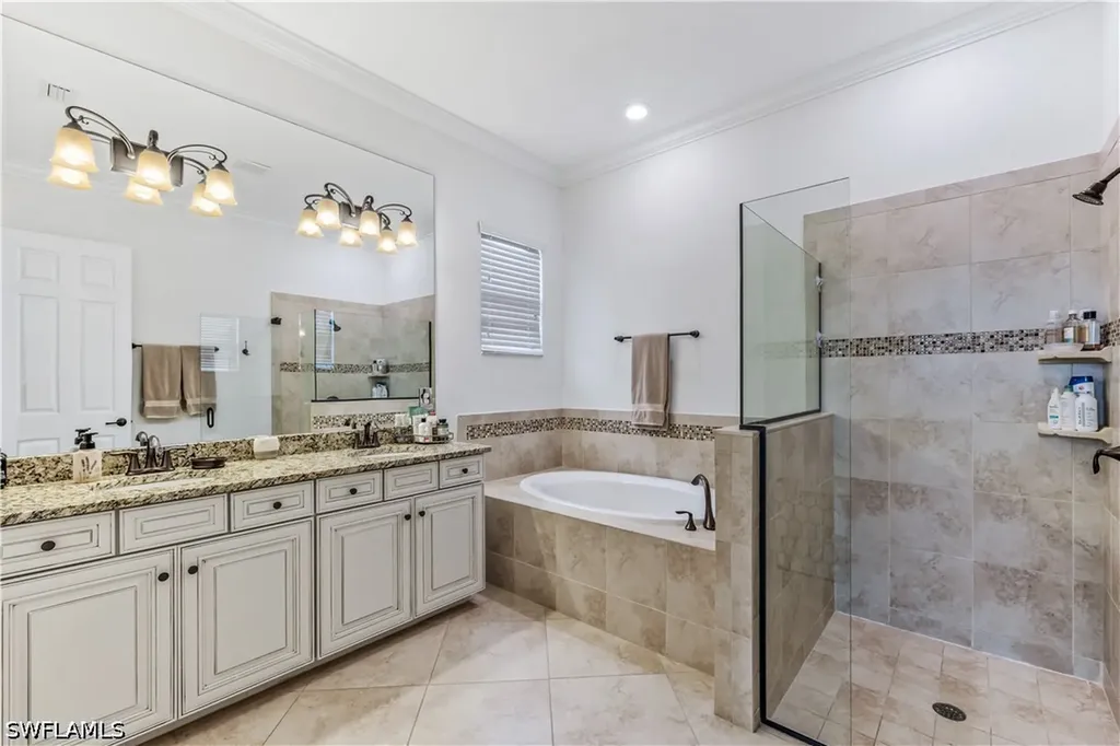 28111 Wicklow Court Bonita Springs FL 34135