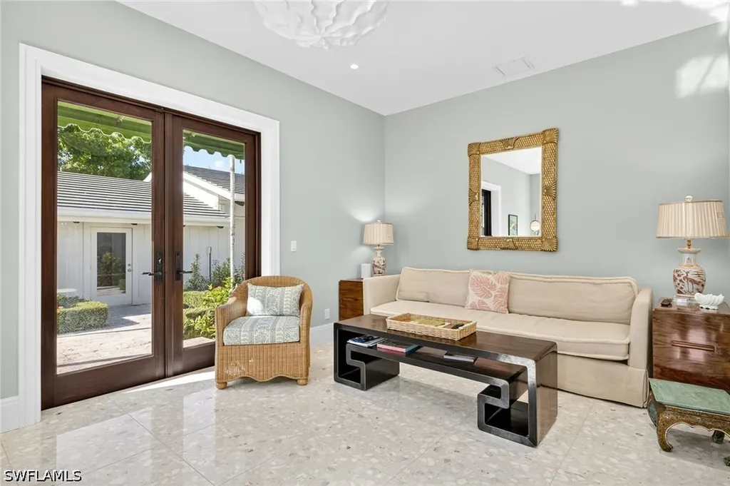 111 Caribbean Road Naples FL 34108