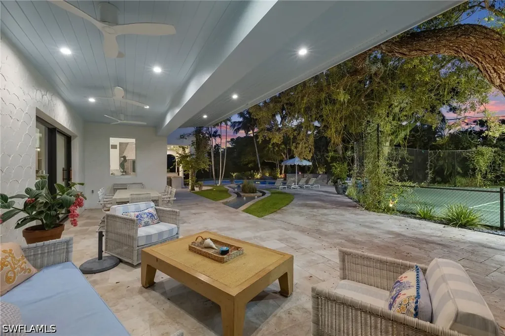 111 Caribbean Road Naples FL 34108