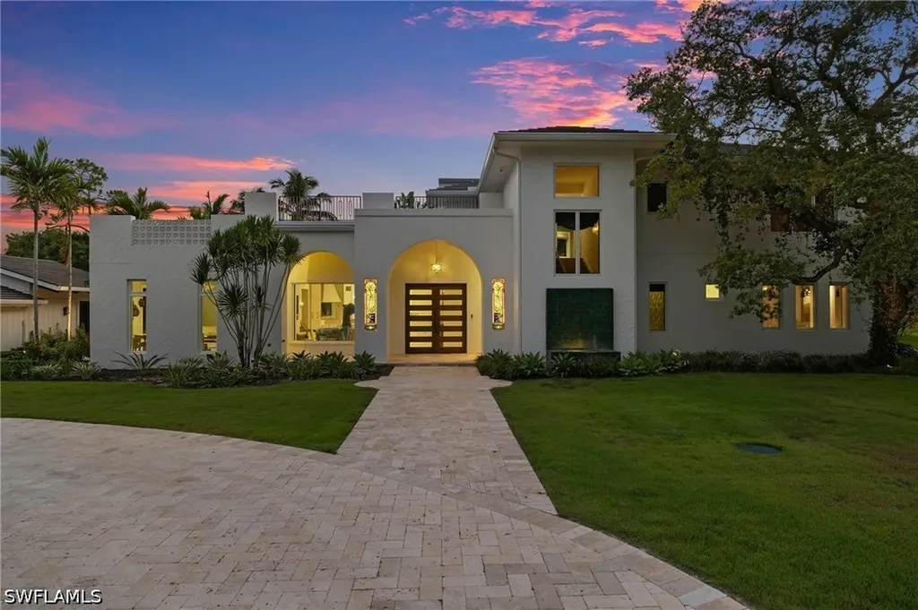 111 Caribbean Road Naples FL 34108