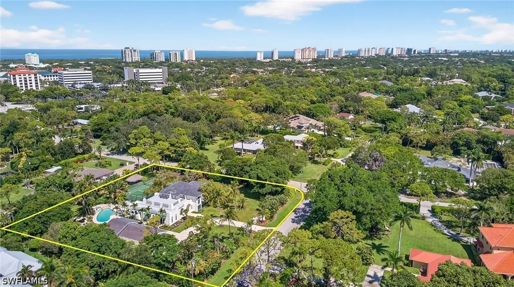 111 Caribbean Road Naples FL 34108