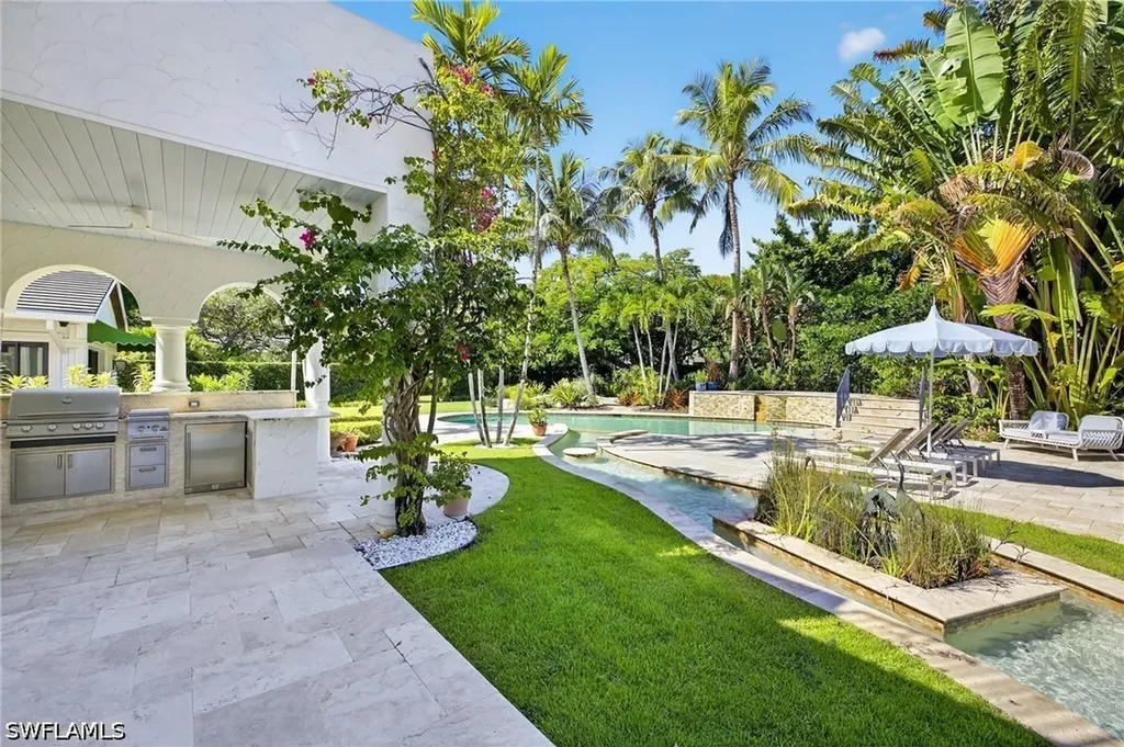 111 Caribbean Road Naples FL 34108