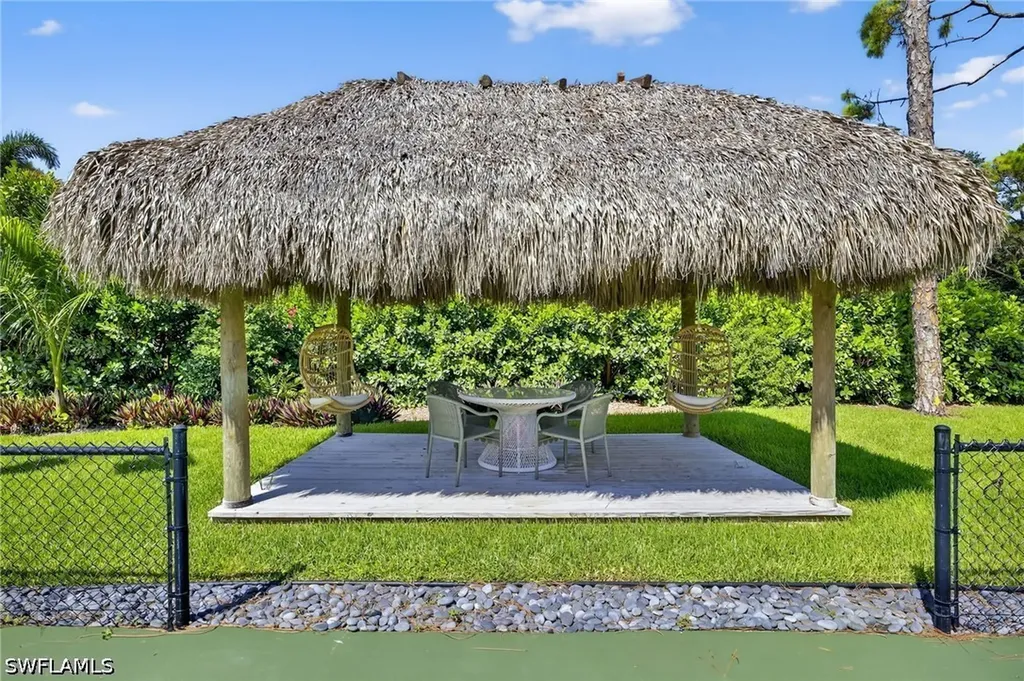 111 Caribbean Road Naples FL 34108