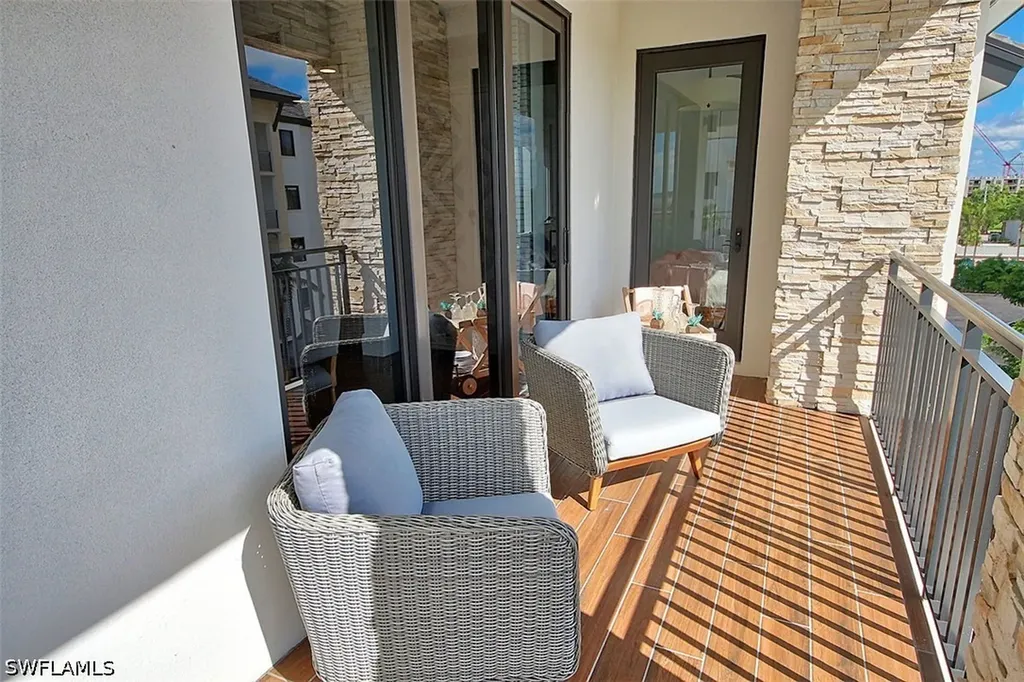 1035 3rd Avenue S Naples FL 34102
