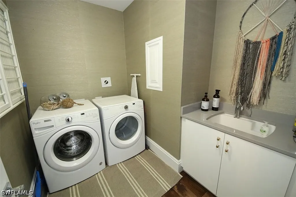 1035 3rd Avenue S Naples FL 34102