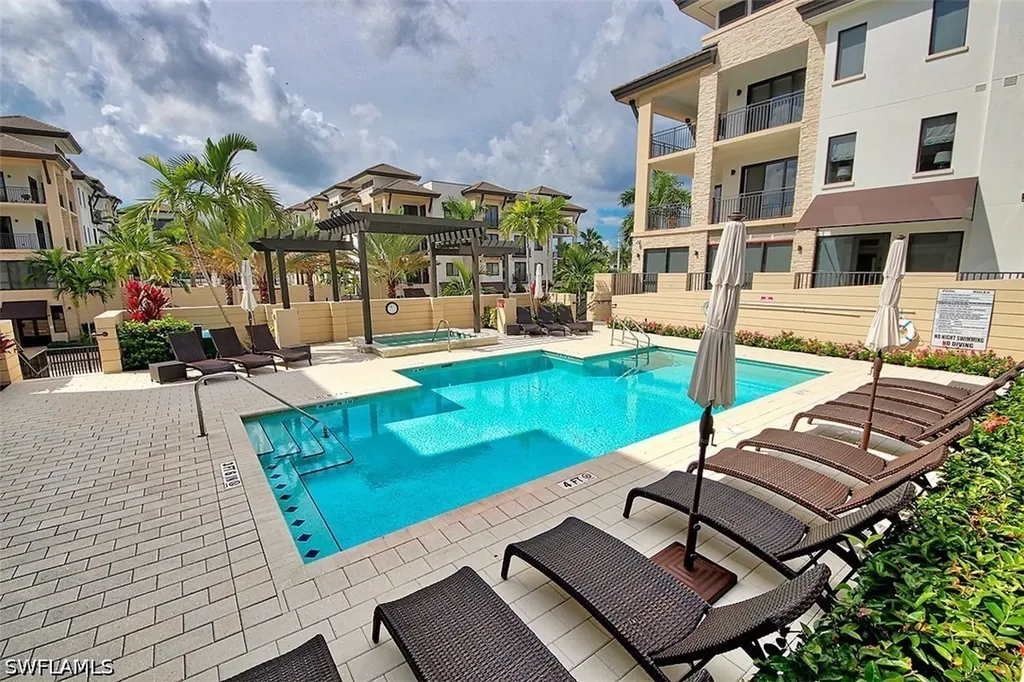 1035 3rd Avenue S Naples FL 34102