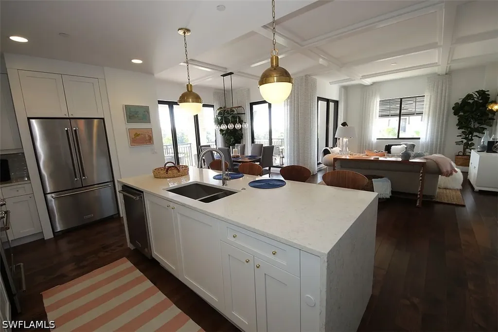 1035 3rd Avenue S Naples FL 34102