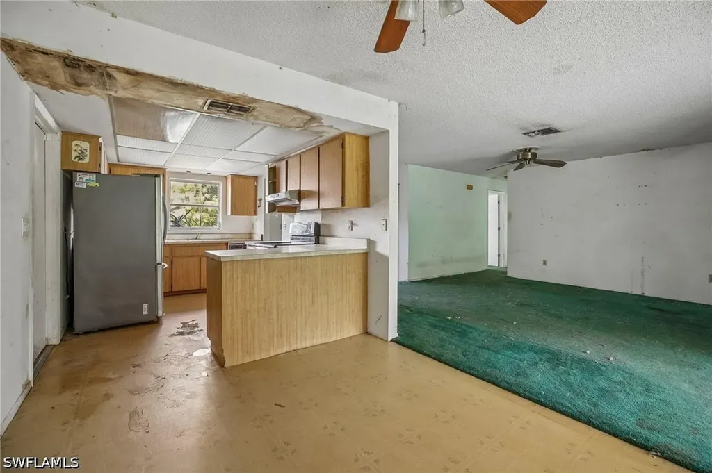 13231 5th Street Fort Myers FL 33905