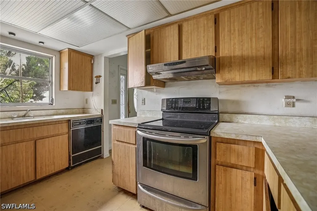 13231 5th Street Fort Myers FL 33905