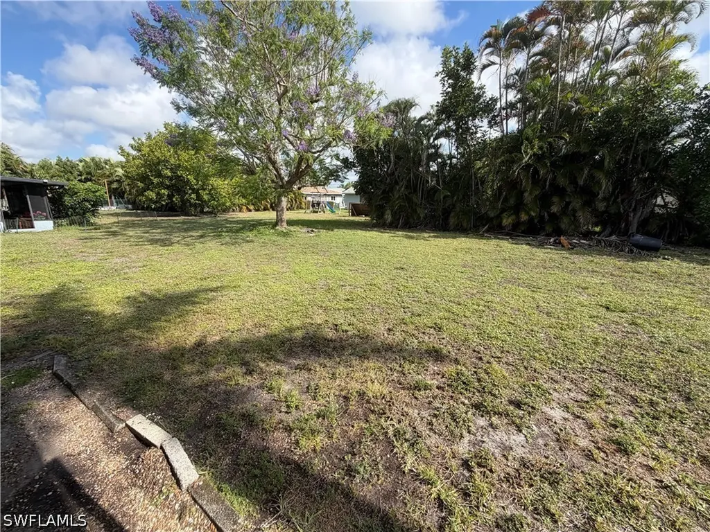 937 SW 52nd Street Cape Coral FL 33914