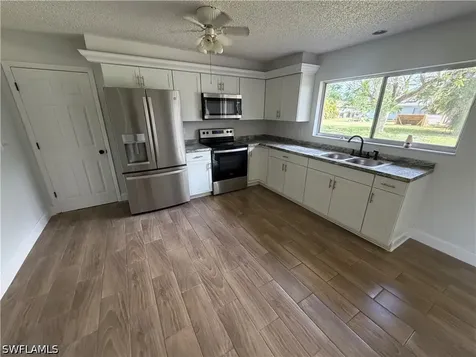 937 SW 52nd Street Cape Coral FL 33914