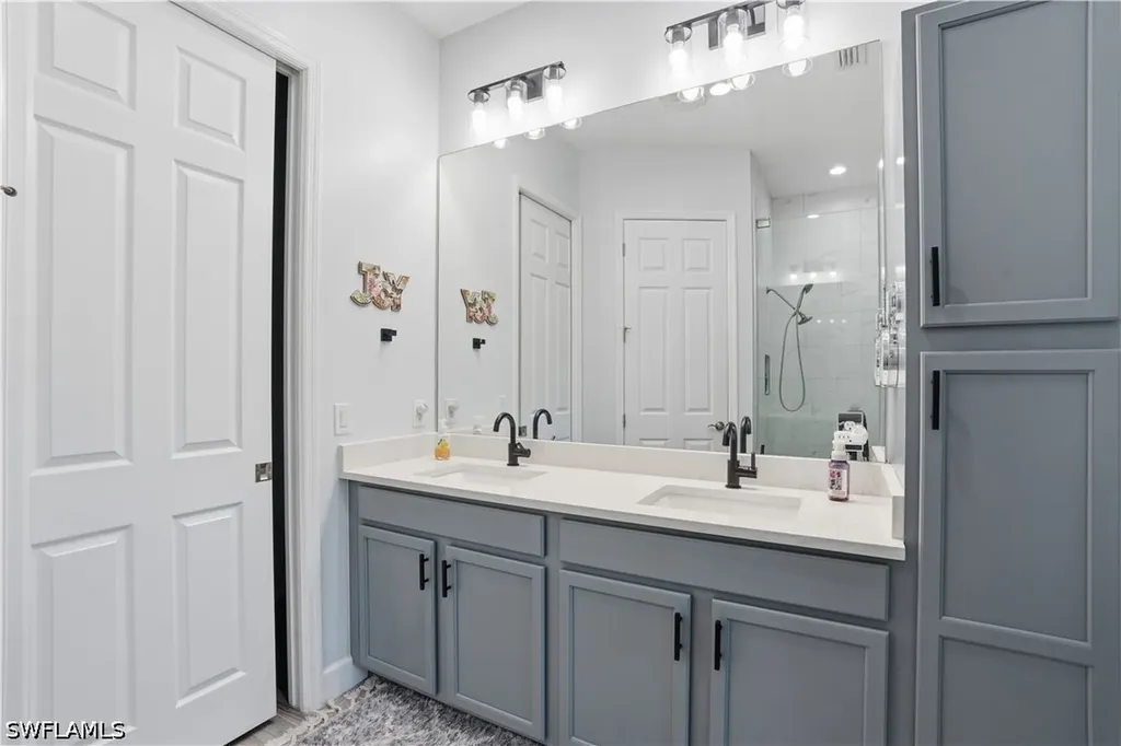 9435 Isla Bella Circle Bonita Springs FL 34135