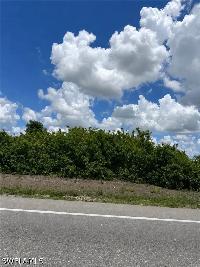 4020 23rd Street SW Lehigh Acres FL 33976