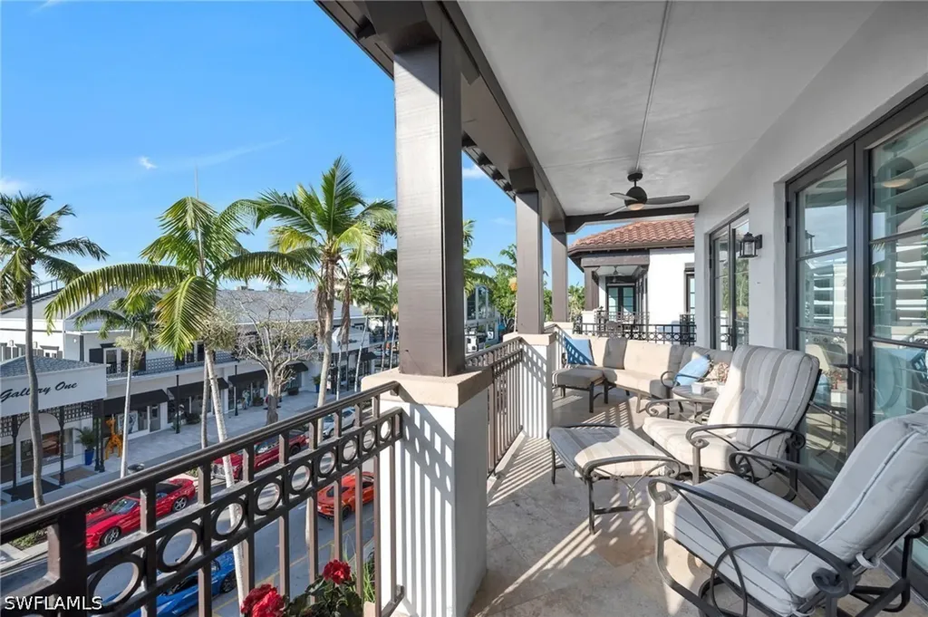 780 5th Avenue S Naples FL 34102