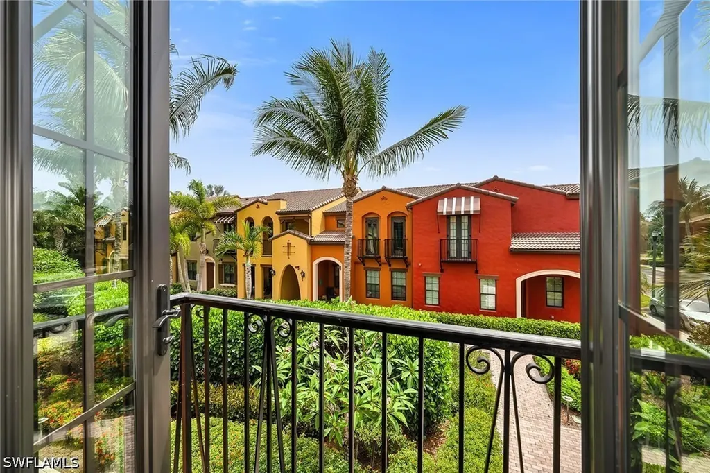 9066 Albion Lane N Naples FL 34113