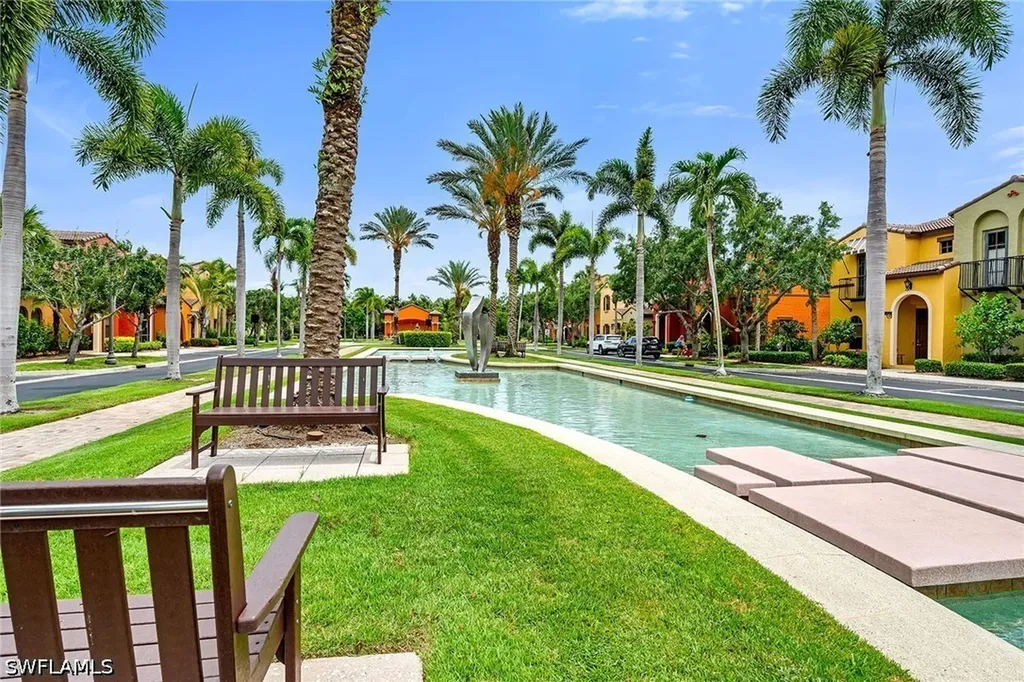 9066 Albion Lane N Naples FL 34113
