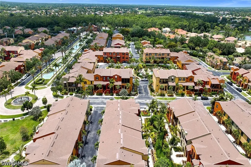 9066 Albion Lane N Naples FL 34113