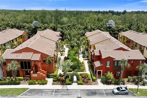 9066 Albion Lane N Naples FL 34113