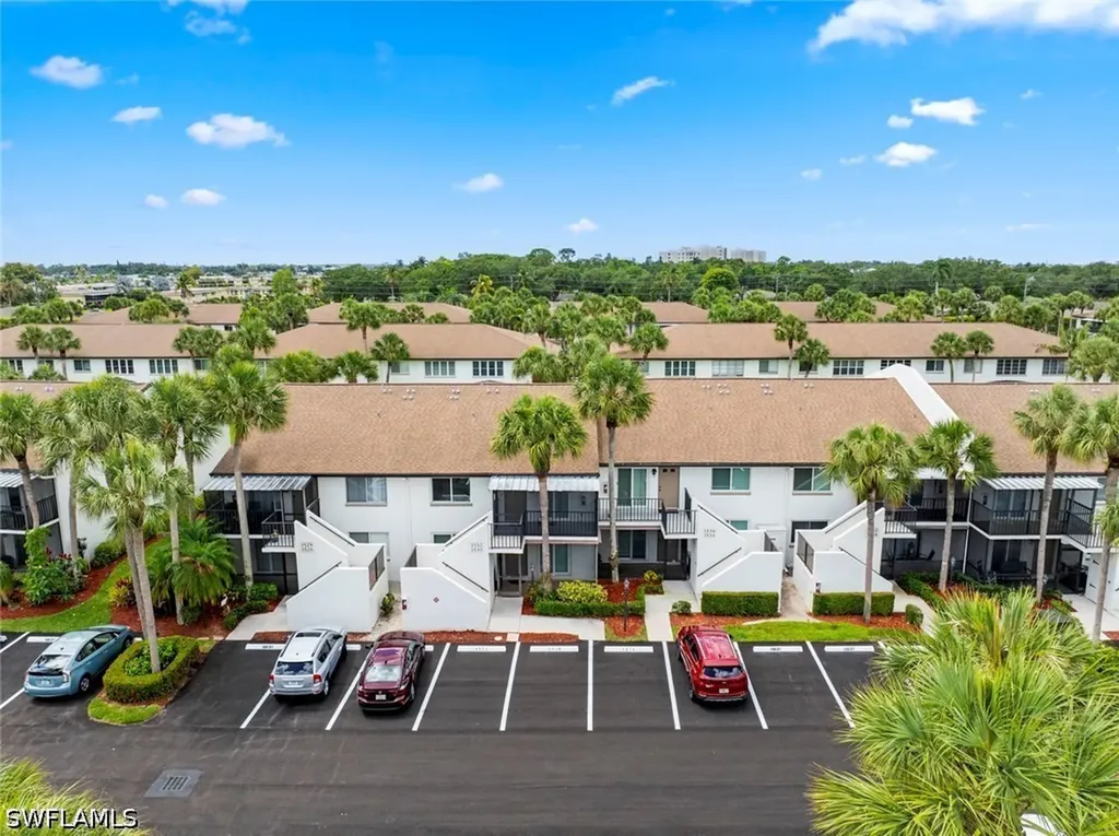 Naples FL, 3532 Antarctic Circle, Unit 2216