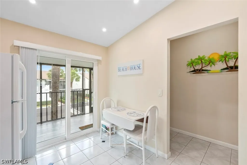 3532 Antarctic Circle Naples FL 34112