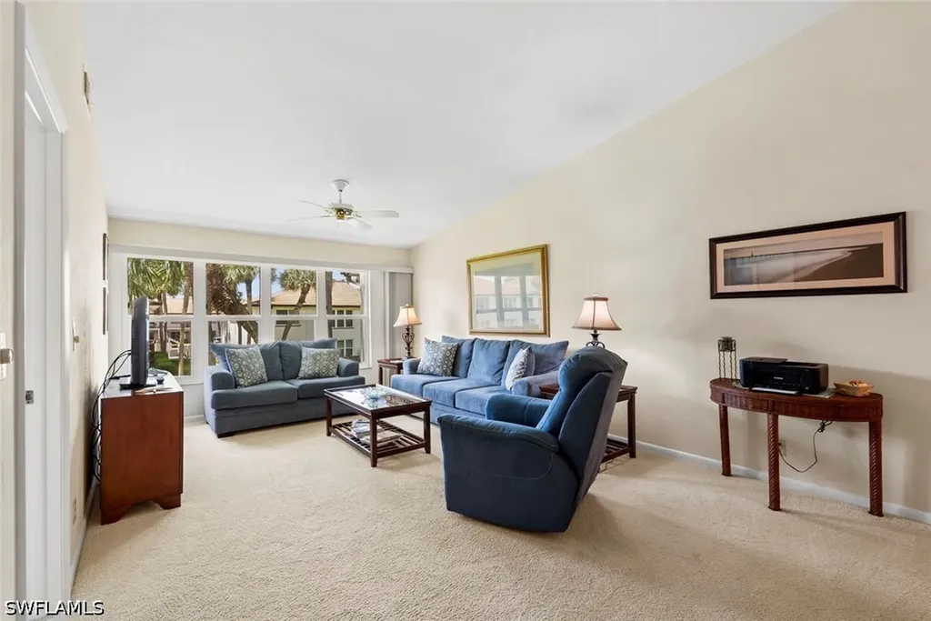 3532 Antarctic Circle Naples FL 34112