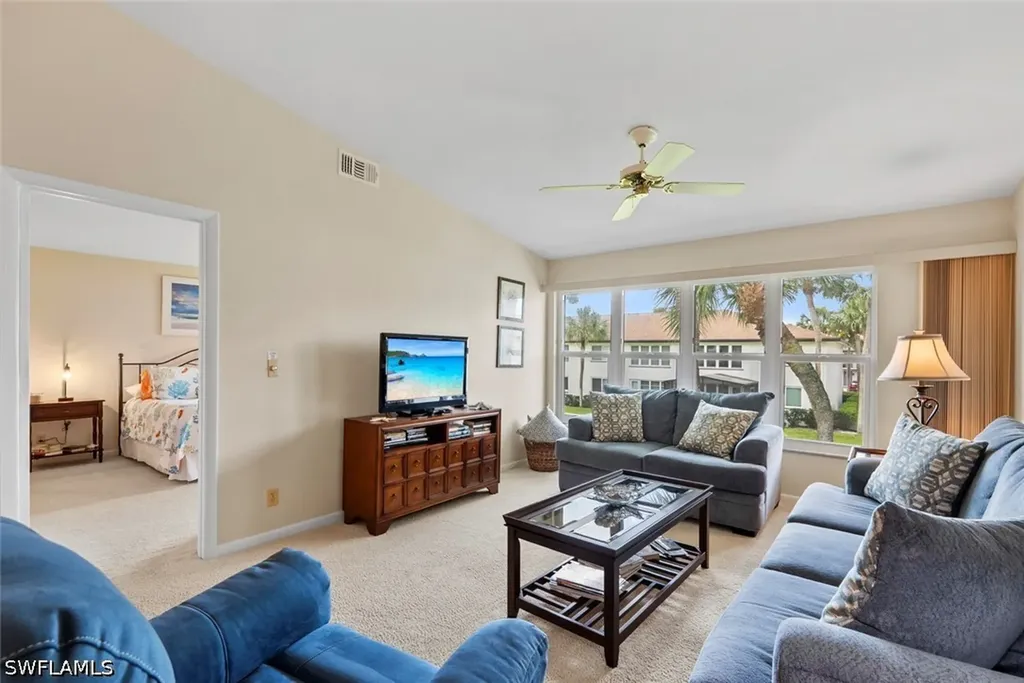 3532 Antarctic Circle Naples FL 34112