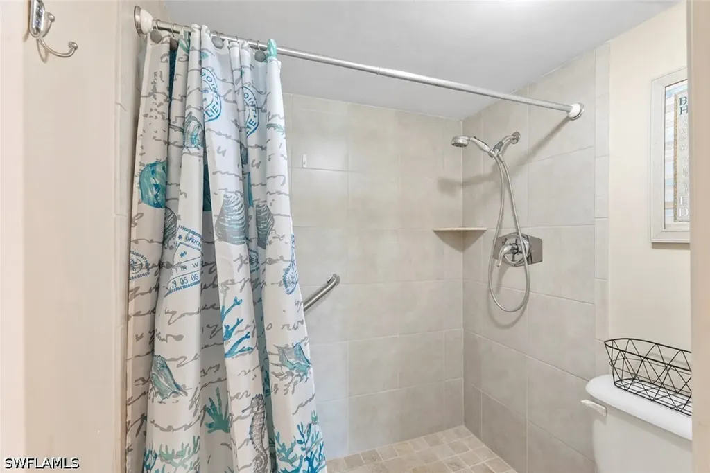 3532 Antarctic Circle Naples FL 34112