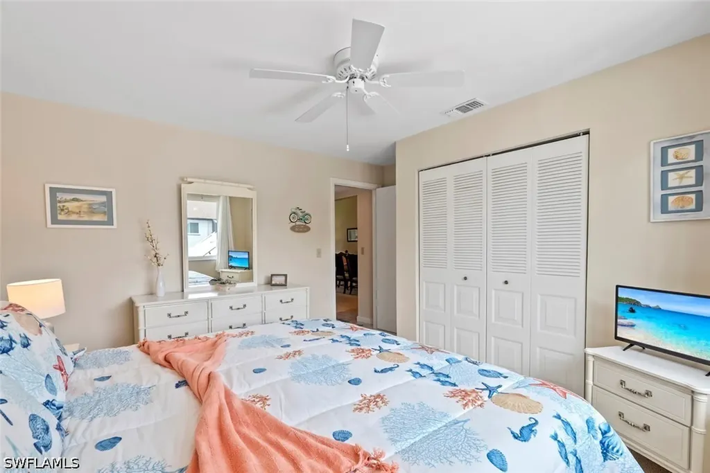 3532 Antarctic Circle Naples FL 34112