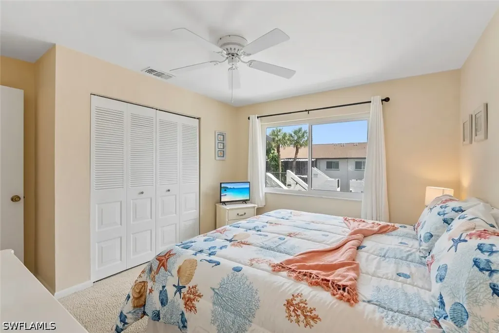 3532 Antarctic Circle Naples FL 34112